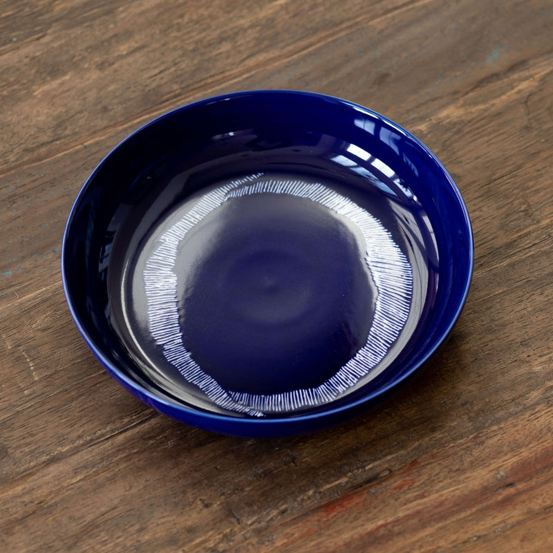 Serax | Ottolenghi 2-er Set Teller mit hohem Rand "Lapis Lazuli Swirl-Stripes" | blau-weiß Ø 22 cm